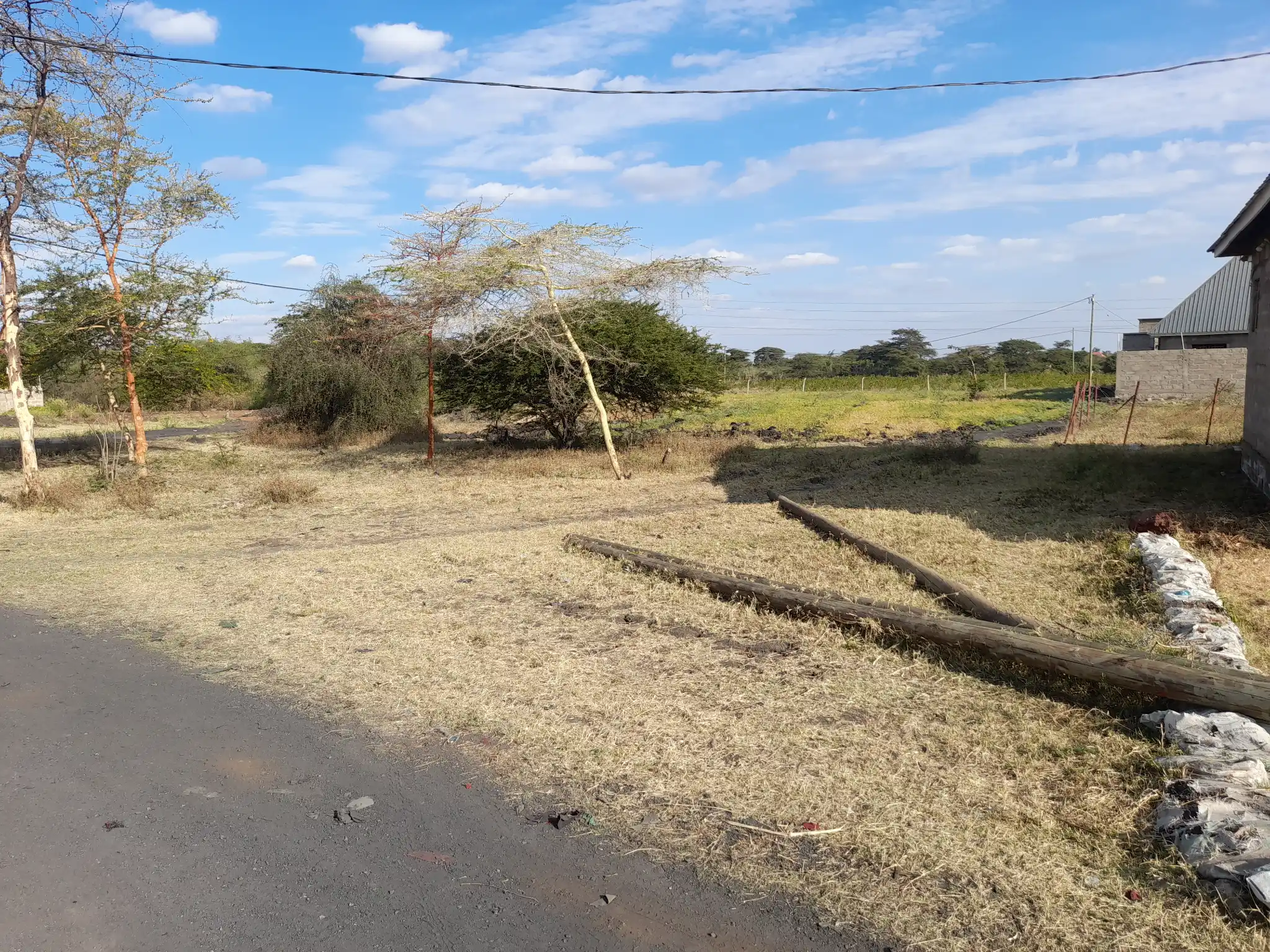 Kiwanja cha Ekari 0.13 Laizer, Moshono – Maji na Umeme Vipo