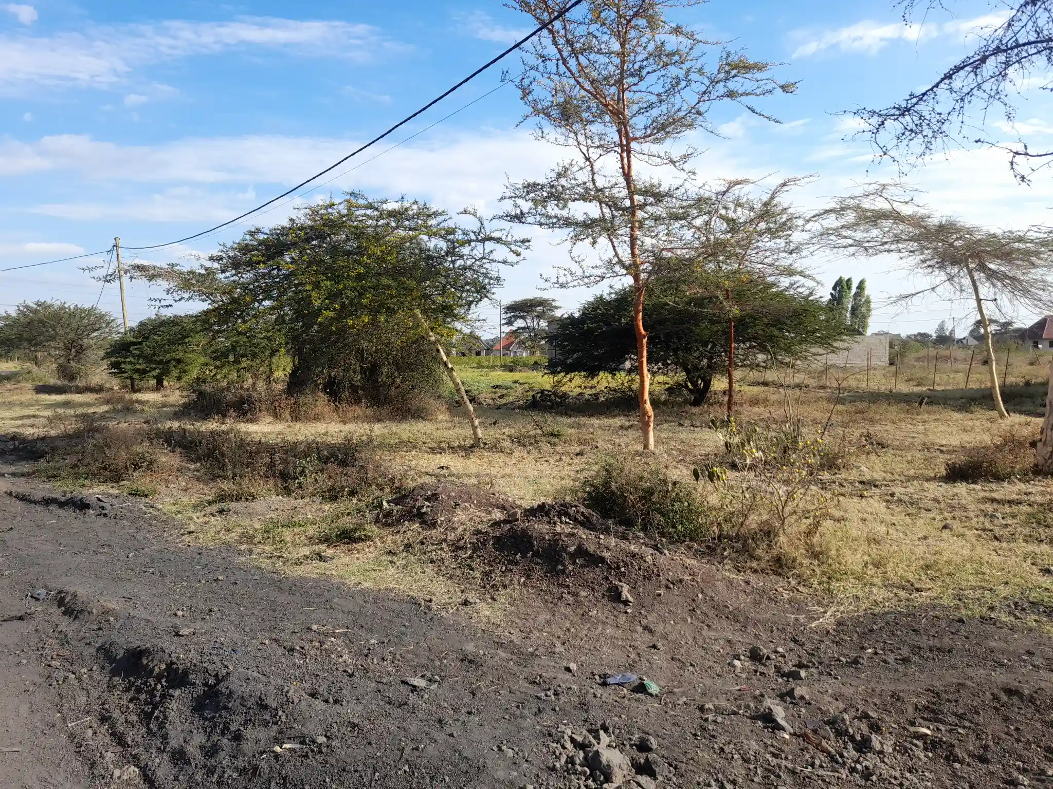 Kiwanja cha Ekari 0.13 Laizer, Moshono – Maji na Umeme Vipo