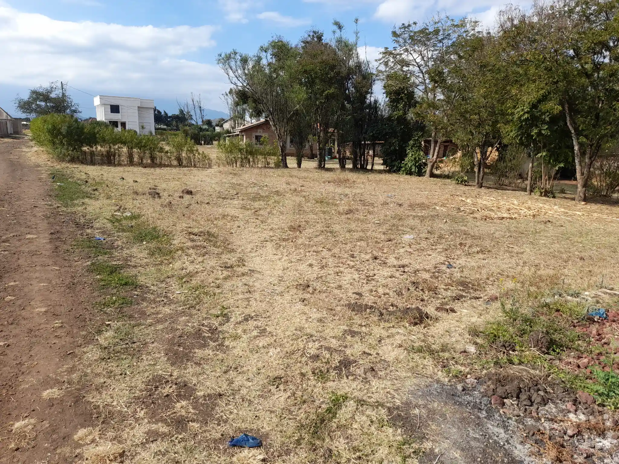 Kiwanja Bora cha 20×20m cha Biashara Kiserian Madukani – Karibu na Naberera Road na Arusha Bypass