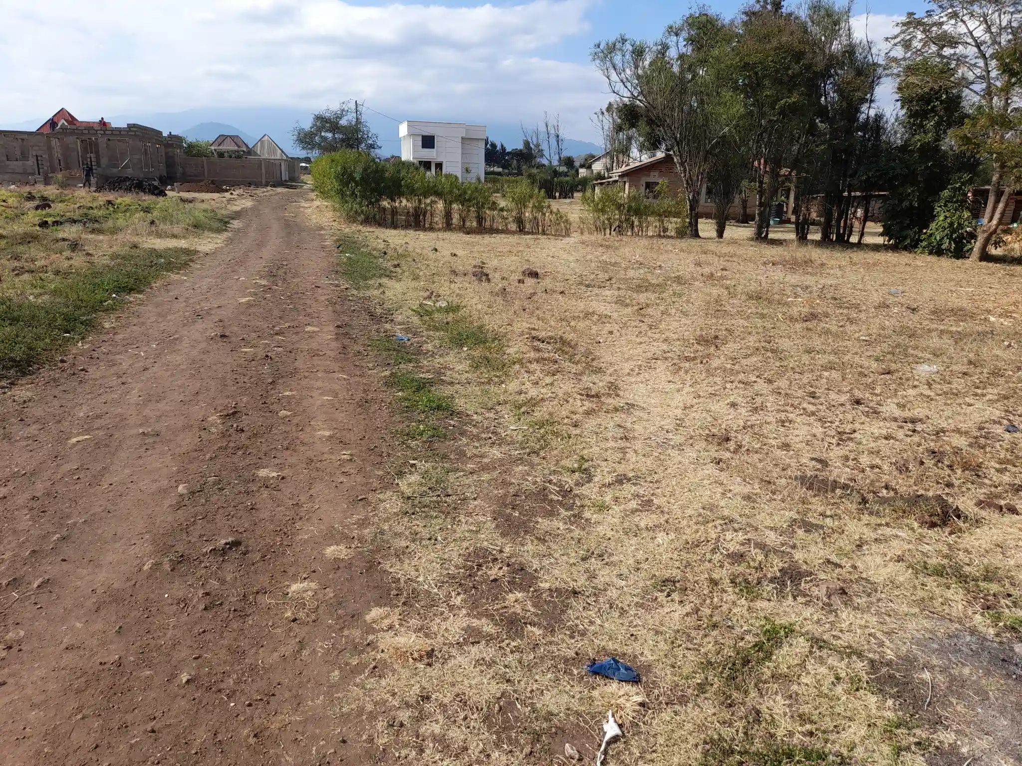 Kiwanja Bora cha 20×20m cha Biashara Kiserian Madukani – Karibu na Naberera Road na Arusha Bypass