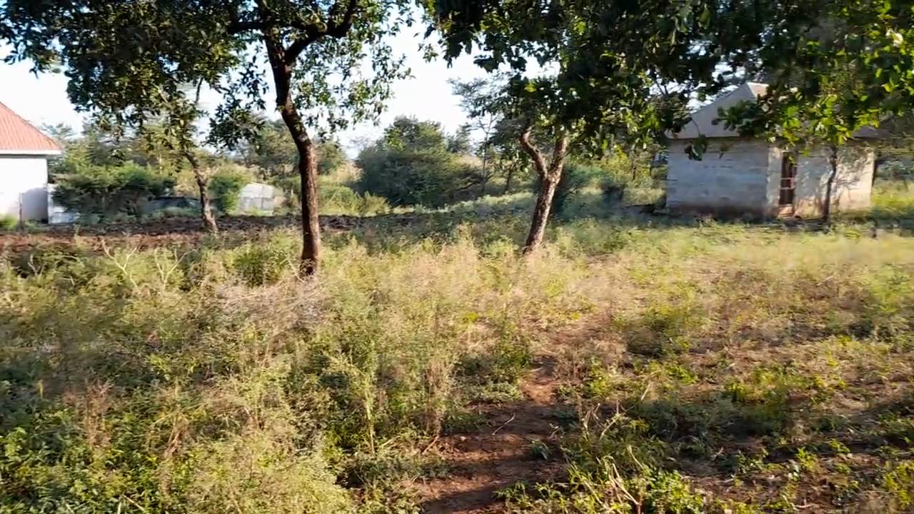 Kiwanja chenye Nyumba Kinauzwa – Ekari 0.43, Muungano Kiserian (Mita 100 kutoka Barabara ya Naberera)