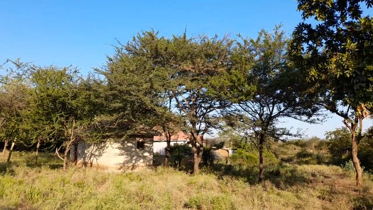 Kiwanja chenye Nyumba Kinauzwa – Ekari 0.43, Muungano Kiserian (Mita 100 kutoka Barabara ya Naberera)